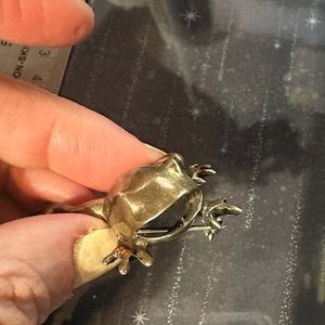 Sterling Silver 925 Climbing Tree Frog Brooch